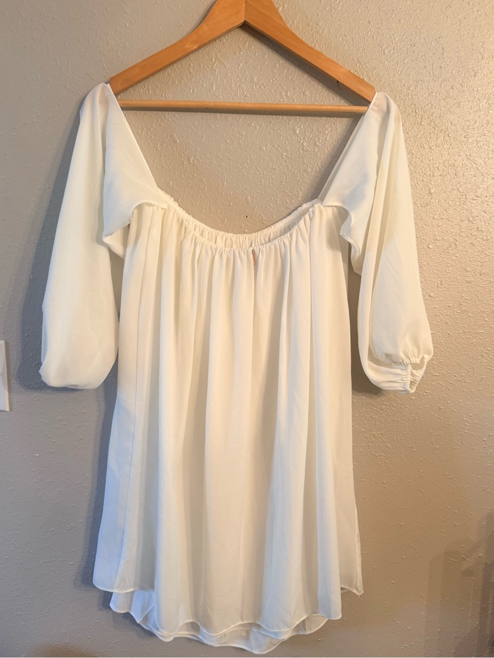 Misa Los Angeles Flowy Mini Dress XS Cream - Picture 3 of 9